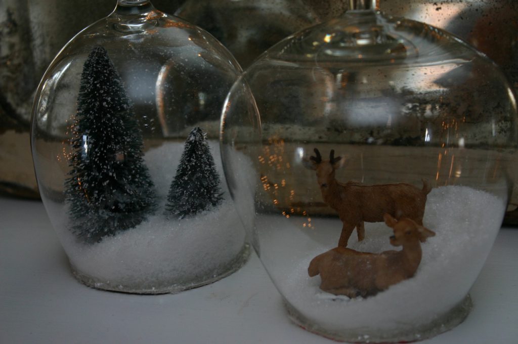 stemware-snow-globe