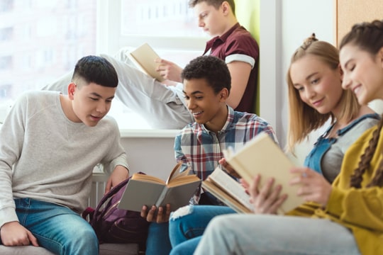 Group of students reading together